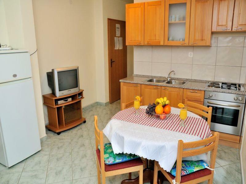 Apartments Mira Rogoznica  Exterior foto